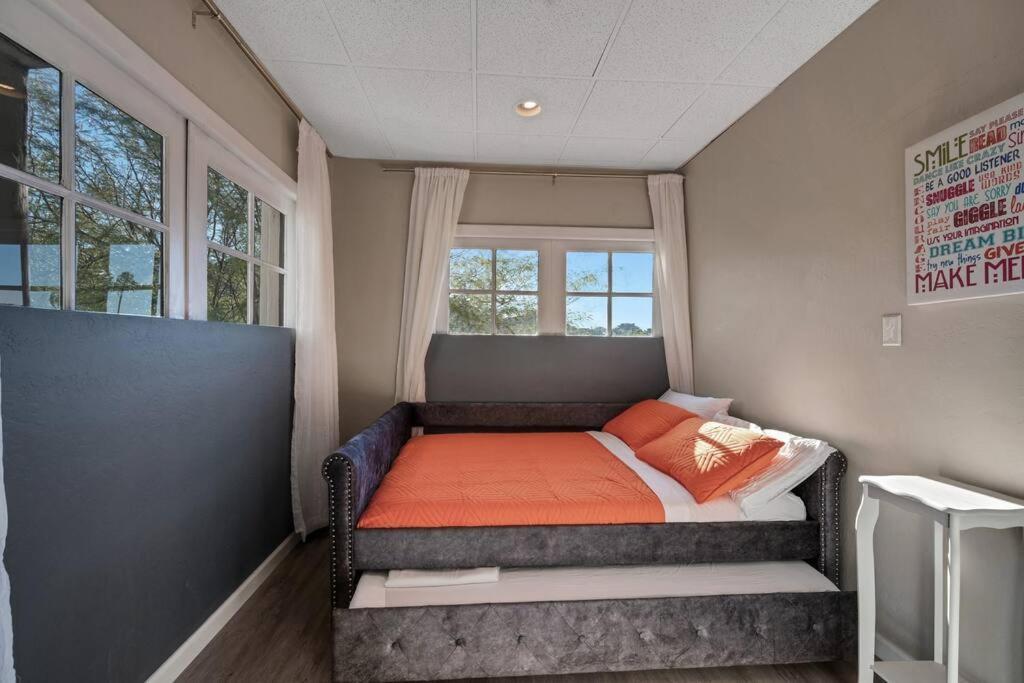 Mountain View 3bd Retreat In Epic Location Feriehus *